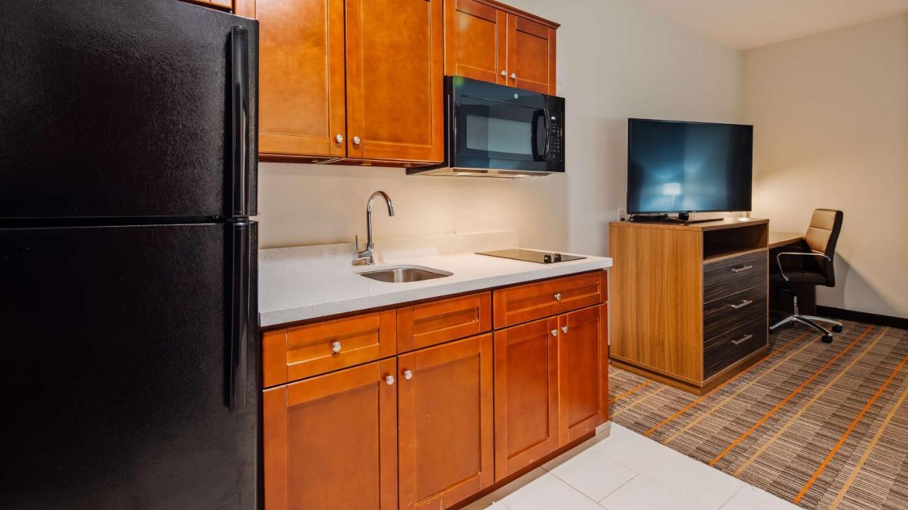 Best Western Ingleside Inn & Suites Exterior photo