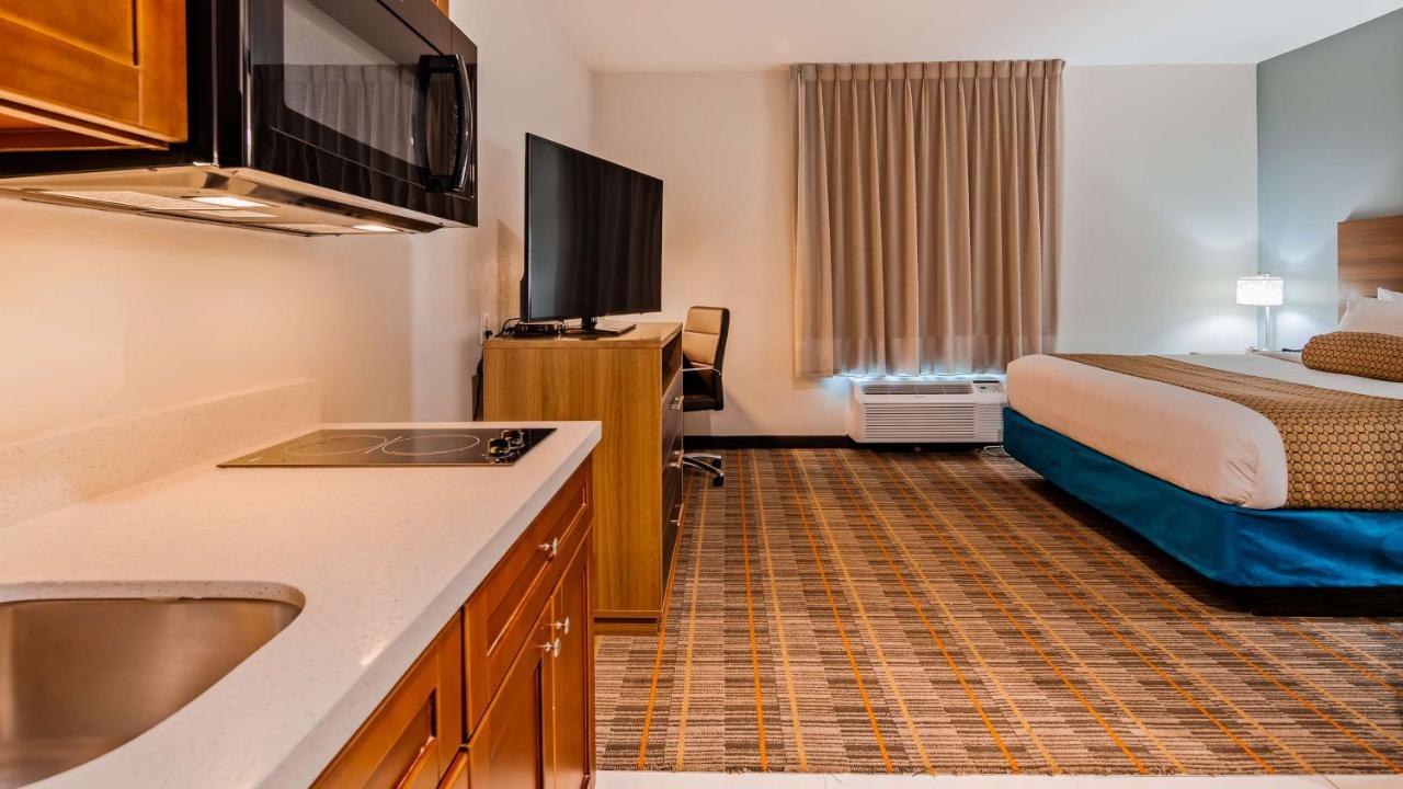 Best Western Ingleside Inn & Suites Exterior photo